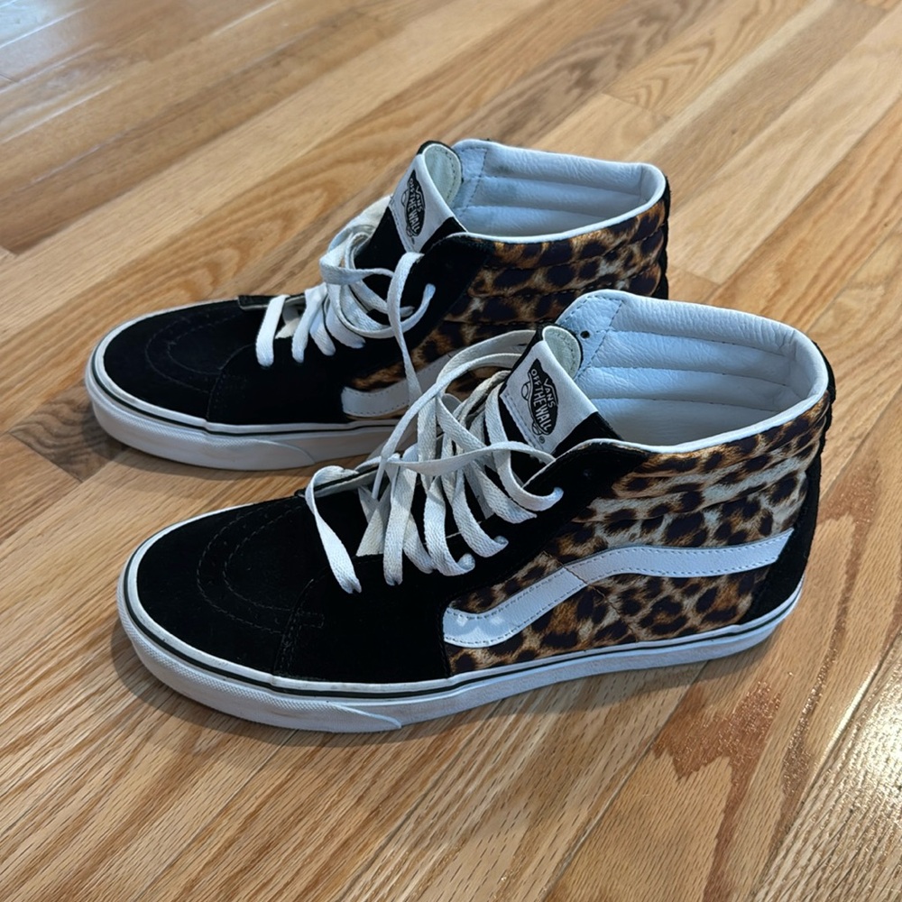Vans sk-8 hi leopard and black, size 8.5 men’s, 10 women’s